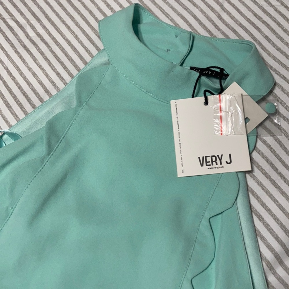 Cute!! NWT Boutique Dress size small